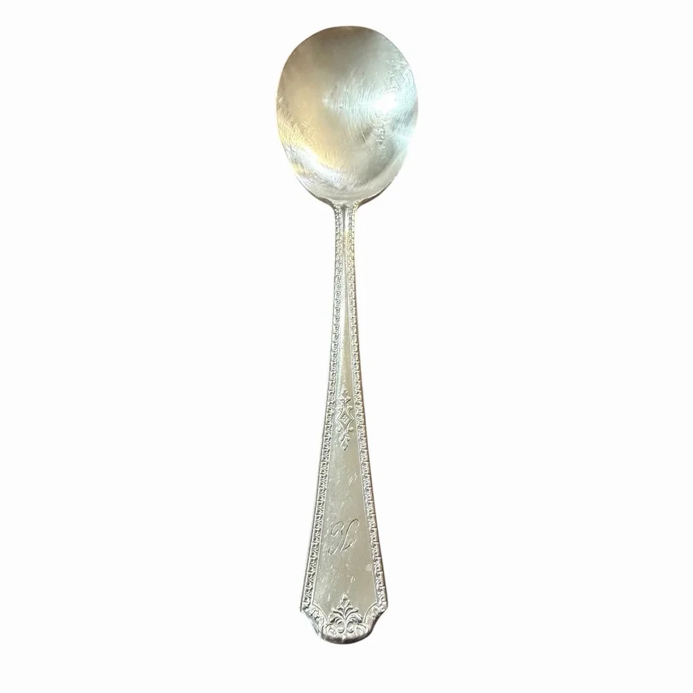 WM A Rogers AA Exquisite‎ Pattern Serving Spoon (1940) Monogram 